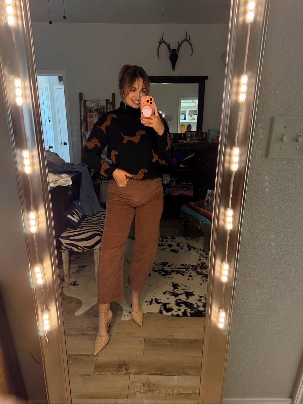 Women’s Old Navy High-Rise Corduroy barrel leg Jeans in Brown